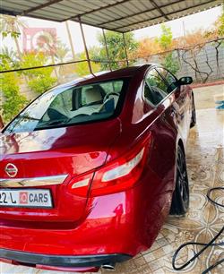 نيسان ألتيما